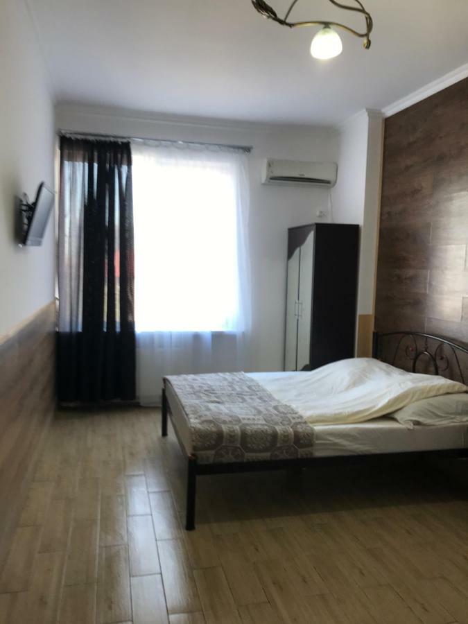 אודסה Apartments On Panteleimonovskaya מראה חיצוני תמונה